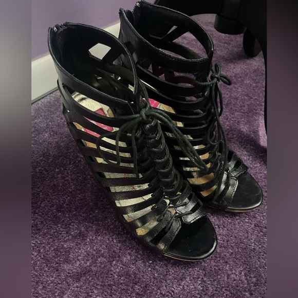 Stylish open-toe, lace-up, booties with tons of detail! - Picture 3 of 6